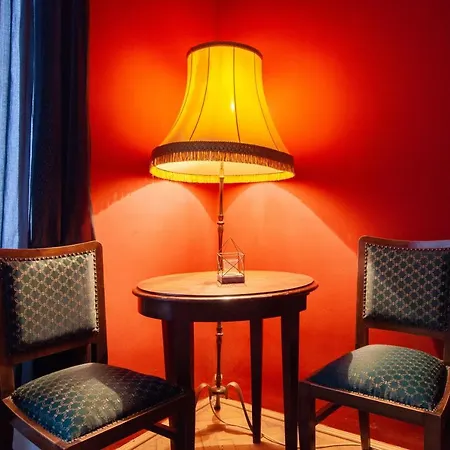 Hedonist Lodge-2